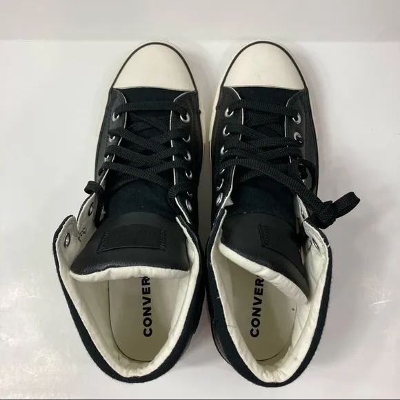 NWOT Converse sneakers