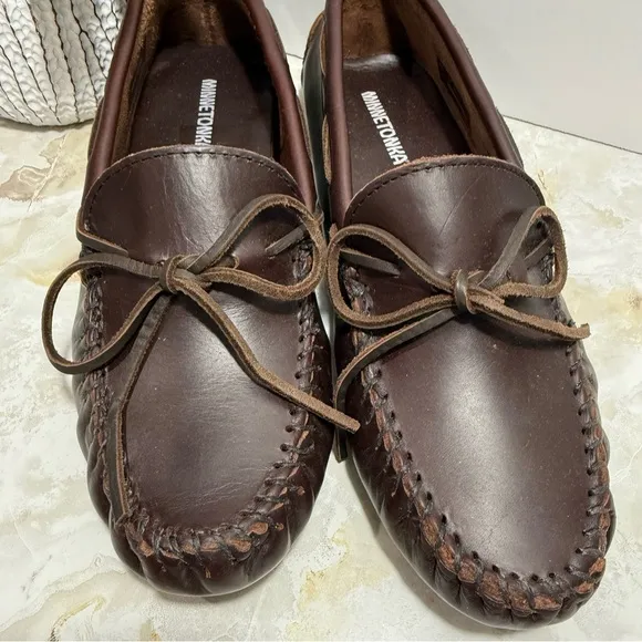 NWOT Minnetonka Men's Classic Driver Leather Loafers Dark Brown Size 11