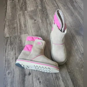 NWOT Sorel Newbie Campus Suede Snow Boots