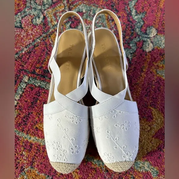 NWOT Talbots | Women’s white Lyndsay eyelet lace high cut closed toe espadrilles