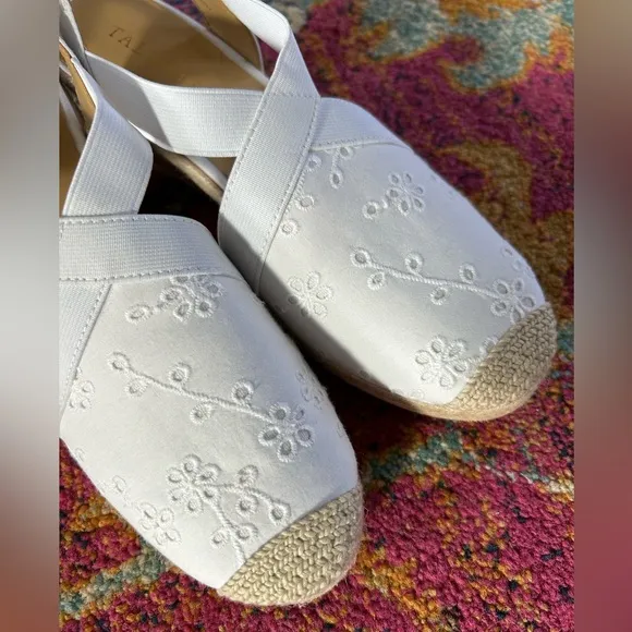 NWOT Talbots | Women’s white Lyndsay eyelet lace high cut closed toe espadrilles