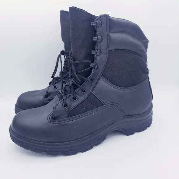 NWOT Thorogood 8&quot; Waterproof Insulated Peacekeeper Black Boots size 9.5 W