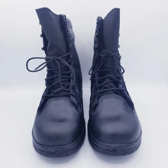 NWOT Thorogood 8&quot; Waterproof Insulated Peacekeeper Black Boots size 9.5 W