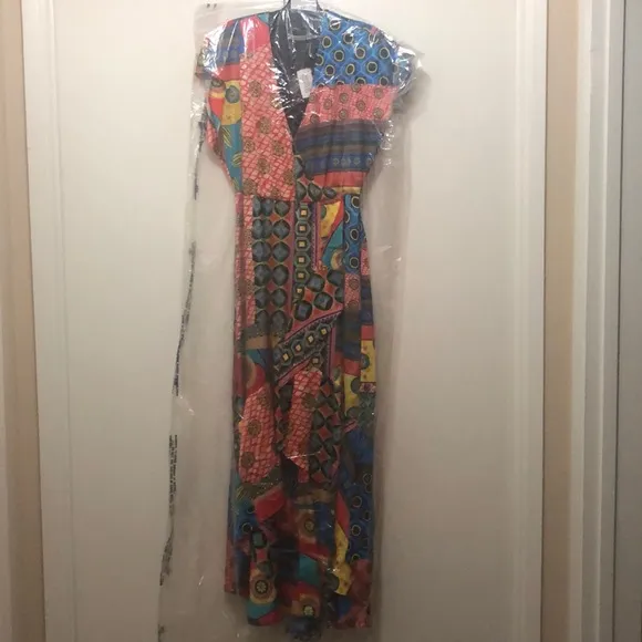 NWT $495 Alice   Olivia Dani Cap-Sleeve Ruffle Kimono Dress in size 2!