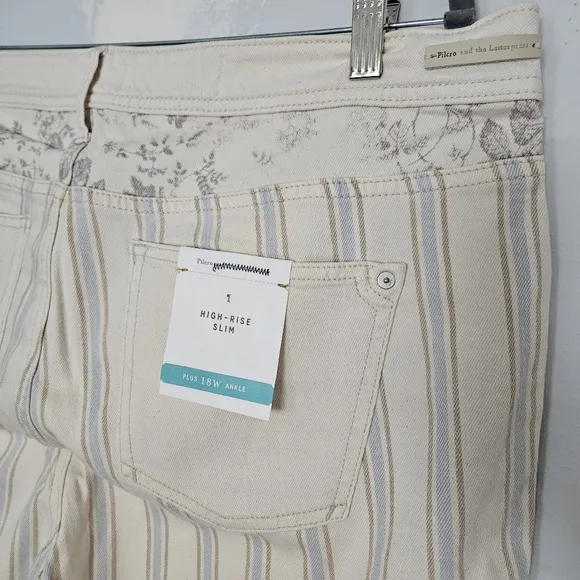 NWT Anthropologie Pilcro Fleur High-Rise Slim Boyfriend Jeans | 18W