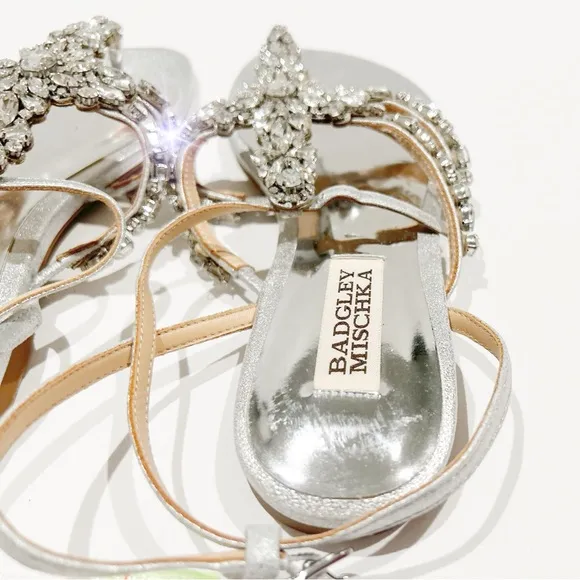 NWT Badgley MIschka Hampden SIlver Rhinestone Tstrap Flat Sandal Bridal Shoes
