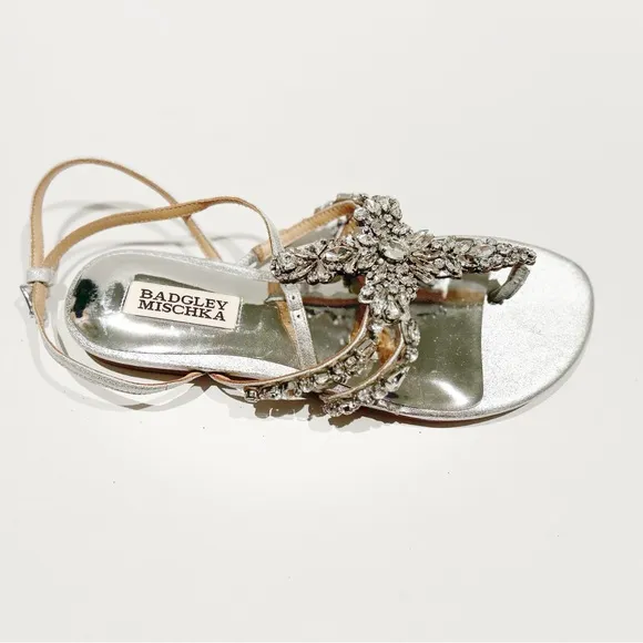 NWT Badgley MIschka Hampden SIlver Rhinestone Tstrap Flat Sandal Bridal Shoes