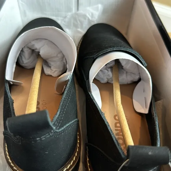 NWT • Blondo • Women's Phoebe Loafer • Black Nubuck • Size 6.5M • Waterproof • 😍