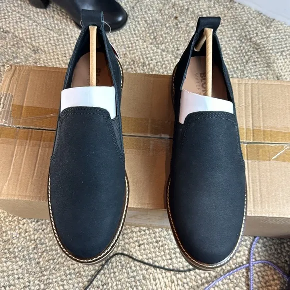 NWT • Blondo • Women's Phoebe Loafer • Black Nubuck • Size 6.5M • Waterproof • 😍