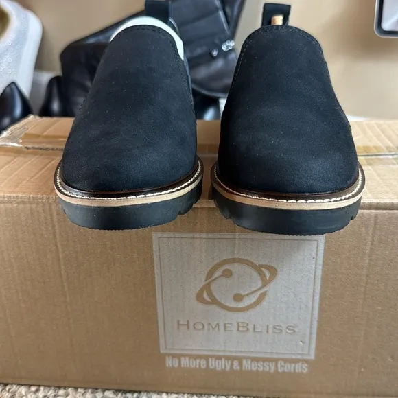 NWT • Blondo • Women's Phoebe Loafer • Black Nubuck • Size 6.5M • Waterproof • 😍