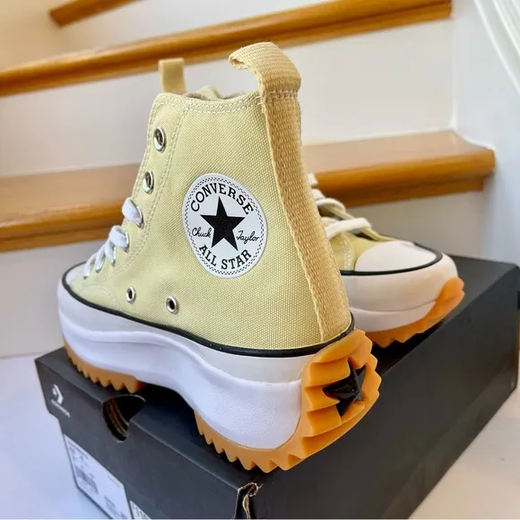 NWT Converse Run Star Hike Platform lemon drop high top Chuck Taylor sneakers