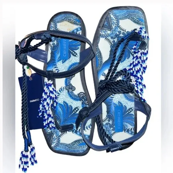 NWT FarmRio Rio Blue Tile Black Banana Beaded Flat Sandals in size 7