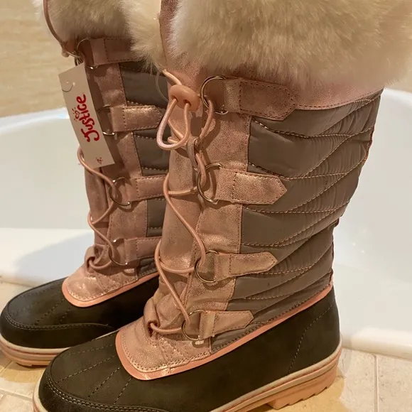 NWT JUSTICE SNOW BOOTS SIZE 4