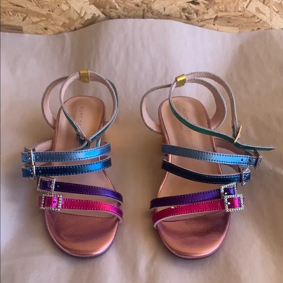 NWT Kurt Geiger London Mini Piera Strappy Sandals Size 2