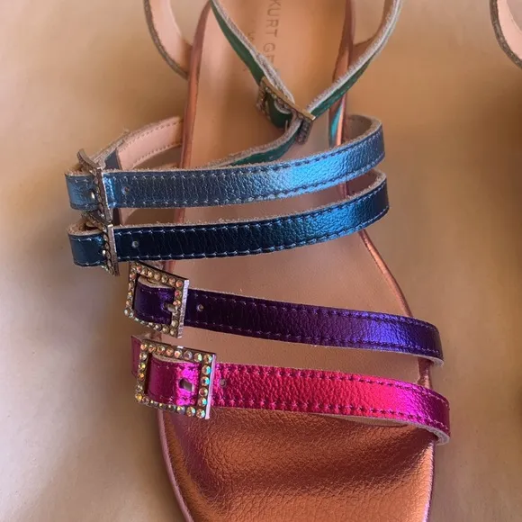 NWT Kurt Geiger London Mini Piera Strappy Sandals Size 2