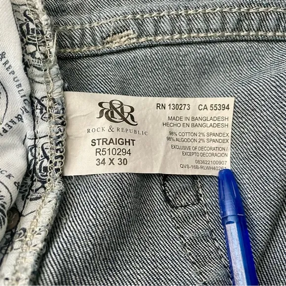 NWT Rock &amp; Republic Straight Leg Jeans