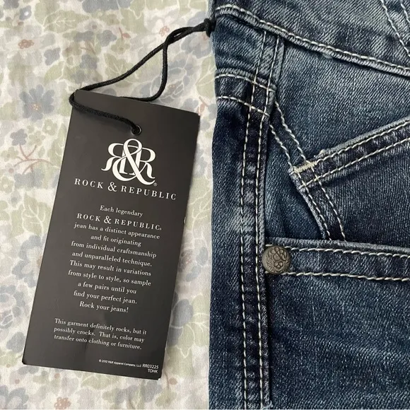 NWT Rock &amp; Republic Straight Leg Jeans