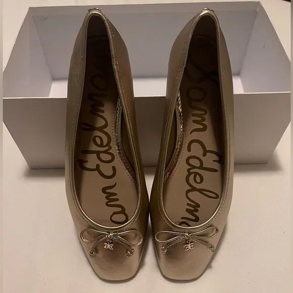 NWT Sam Edelman Gold Ballet Flats