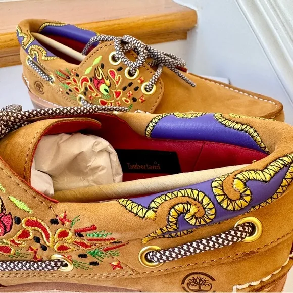 NWT Timberland x CLOT 3-Eye Boat Shoe Embroidered Hand-sewn tan brown loafers