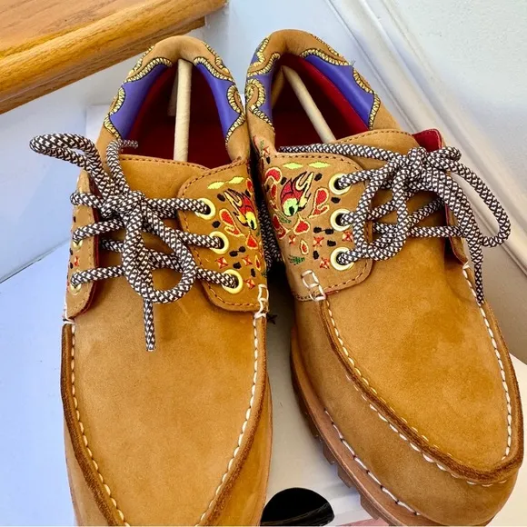 NWT Timberland x CLOT 3-Eye Boat Shoe Embroidered Hand-sewn tan brown loafers