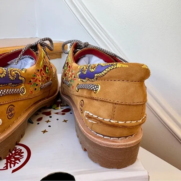 NWT Timberland x CLOT 3-Eye Boat Shoe Embroidered Hand-sewn tan brown loafers