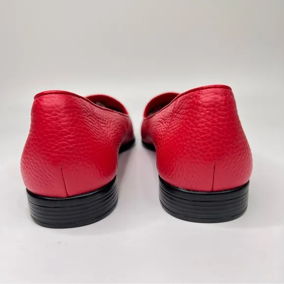 NWT Trotters Liz Red Tumbled Leather Slip On Flats Loafers