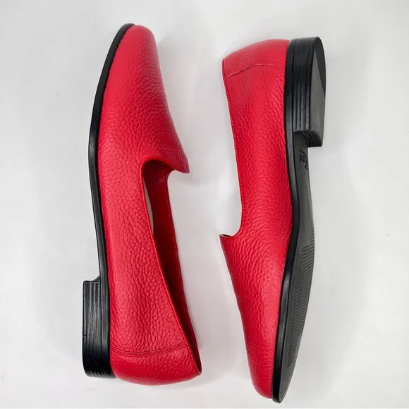 NWT Trotters Liz Red Tumbled Leather Slip On Flats Loafers