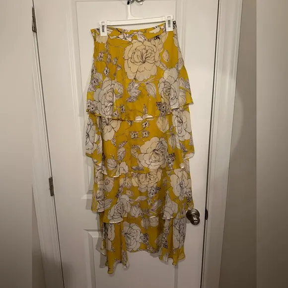 ☀️✨NWT Women’s Anthropologie Yellow Floral Tiered Maxi Skirt Size 6 ☀️✨