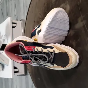 NWT ZARA MULTI COLOR SNEAKERS 👟