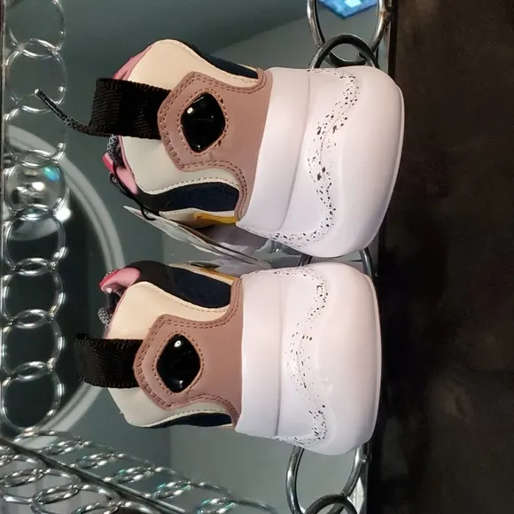 NWT ZARA MULTI COLOR SNEAKERS 👟