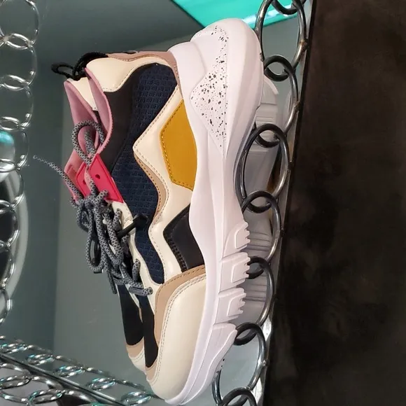 NWT ZARA MULTI COLOR SNEAKERS 👟