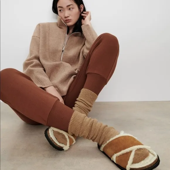 NWT. Zara Natural Color Faux Fur Flat Leather Sandals. Size 6,5.