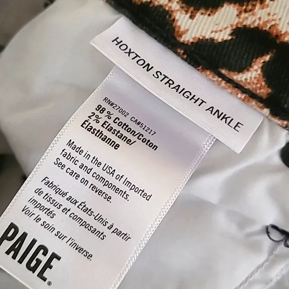 Paige Leopard Hoxton Ankle Raw Hem Jean EUC