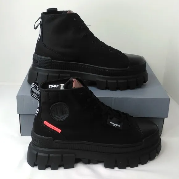 Palladium Revoly HI TX All Black 97424-010-M Hi-Top Sneakers Hiking Boots NIB
