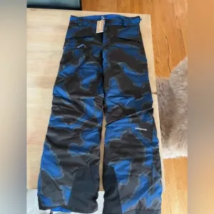 Patagonia Snowshot Insulated Boys' Snowpant XXL