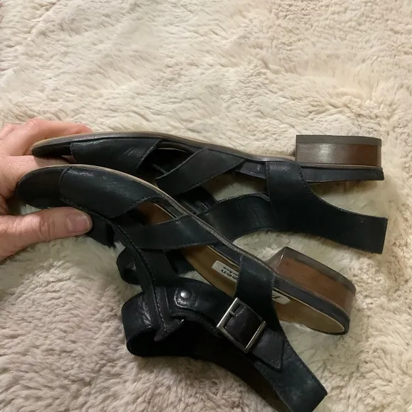 Paul Green Black Leather Strappy Ankle Buckle Gladiator Sandal Womens Size 8