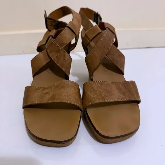 Paul Green Platform Heels Sandals Womens Shoes Brown Leather Strappy SZ 5.5