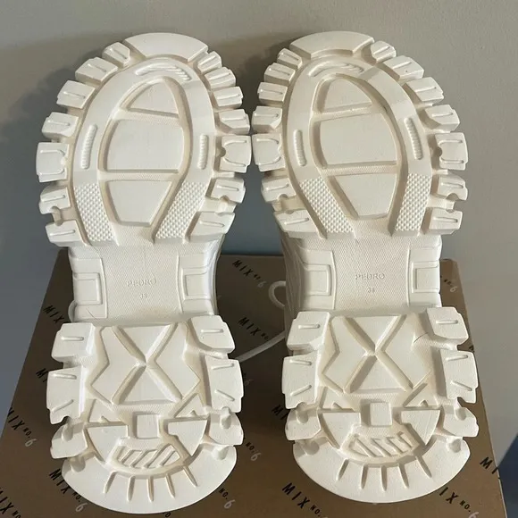 Pedro designer breathable sneakers Summit new without box size 38