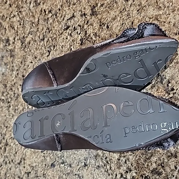 Pedro Garcia NWT Ruffle Satin skimmer Ballet Flats  size 36