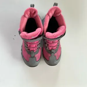 Pink snow boots. Winter Shoes Kids Outdoor Hiking warmer fur lined.