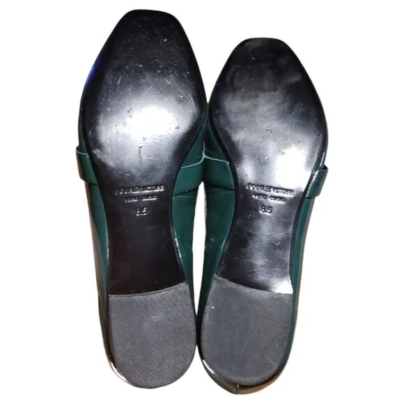 Pour La Victoria Classic Kelly Green Patent Academia Leather Loafers