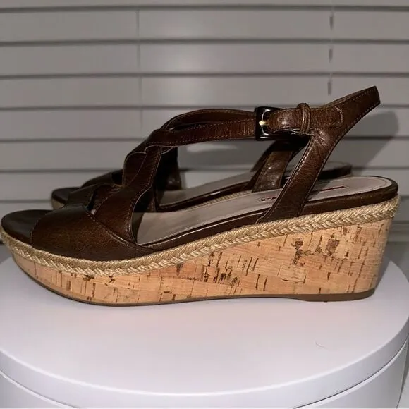 Prada Brown Leather Platform Wedges Size 8 (38) Great Condition 2 3/4” Heel.