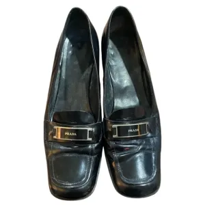 PRADA Vintage Classic Black Patent Leather Loafer Moccasin Shoes EU 39.5 US8.5