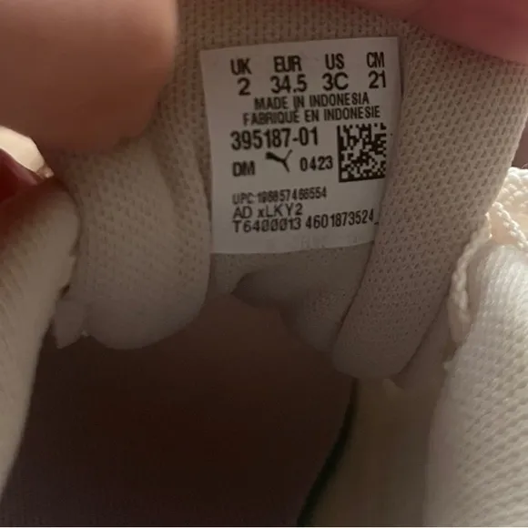 Puma Cream Sneakers with Chunky Sole and Modern Design (NWOT)