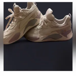 Puma Cream Sneakers with Chunky Sole and Modern Design (NWOT)