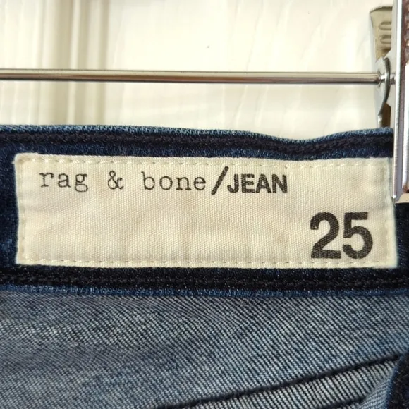 Rag &amp; Bone Classic Dark Wash High Rise 10 Inch Skinny Capri Side Slit Jeans 25