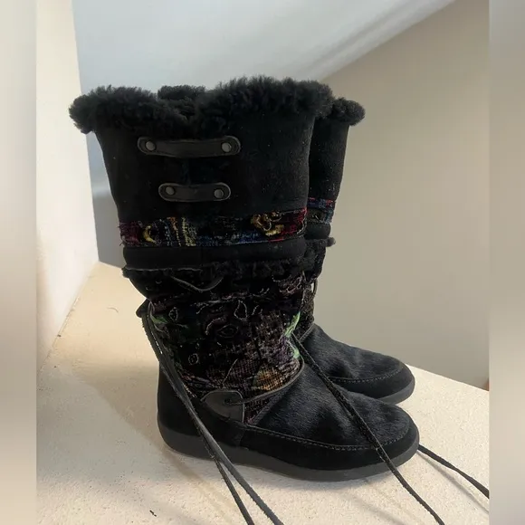 RARE Vintage TECHNICA Women's Black Fur Goat Hair  Winter Snow Boots Size 5‎
