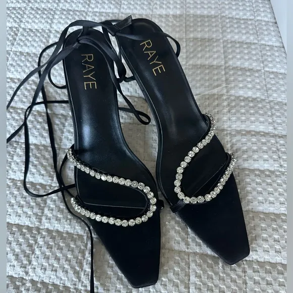 RAYE Revik Heel in Black. - size 8.5