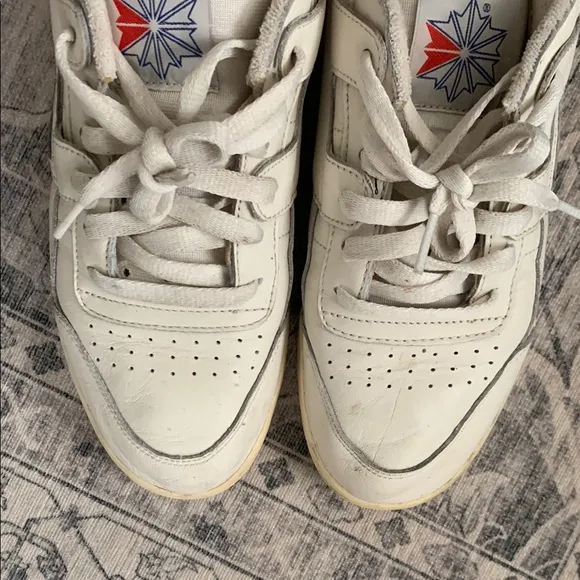 Reebok Workout Plus 1987 TV white sneakers size 8