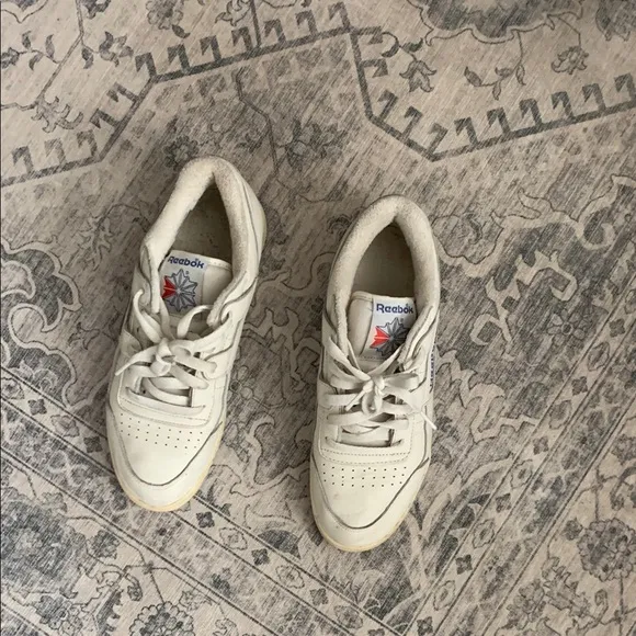Reebok Workout Plus 1987 TV white sneakers size 8